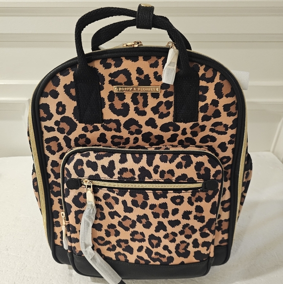 Poppy & Peonies Handbags - Poppy & Peonies 🔥🔥HOST PICK🔥🔥Leopard Print Backpack Brand New with tag